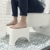 ToiletSquat Toilettenhocker | Medizinische Toilettenhilfe Tritthocker | bessere Sitzhaltung auf der Toilette für Erwachsene | Weiß | gegen Verstopfung und Hämorrhoiden | Größe 47 * 32 * 21 cm - 1